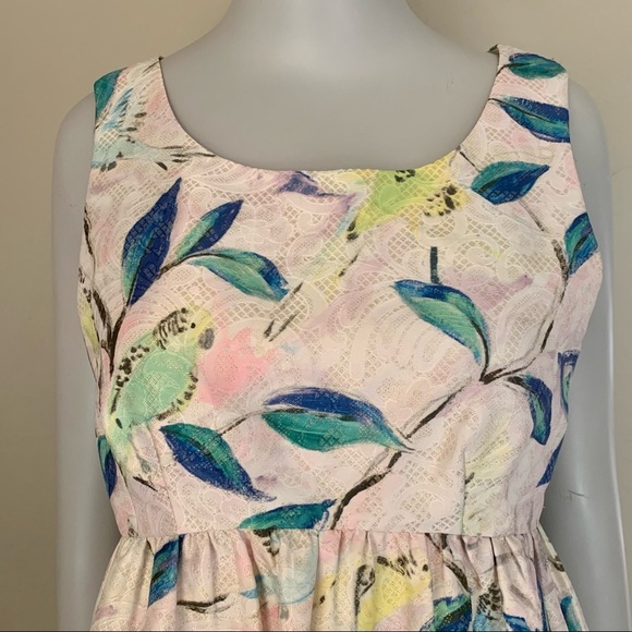 ANTHROPOLOGIE Leifsdottir Peplum Brocade Top Bird Pattern Metallic Sleeveless - Picture 4 of 16